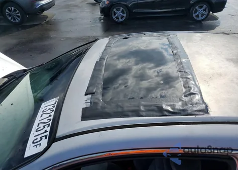 2000 Honda Accord Ex from USA, damaged, VIN 1HGCG3259YA012738